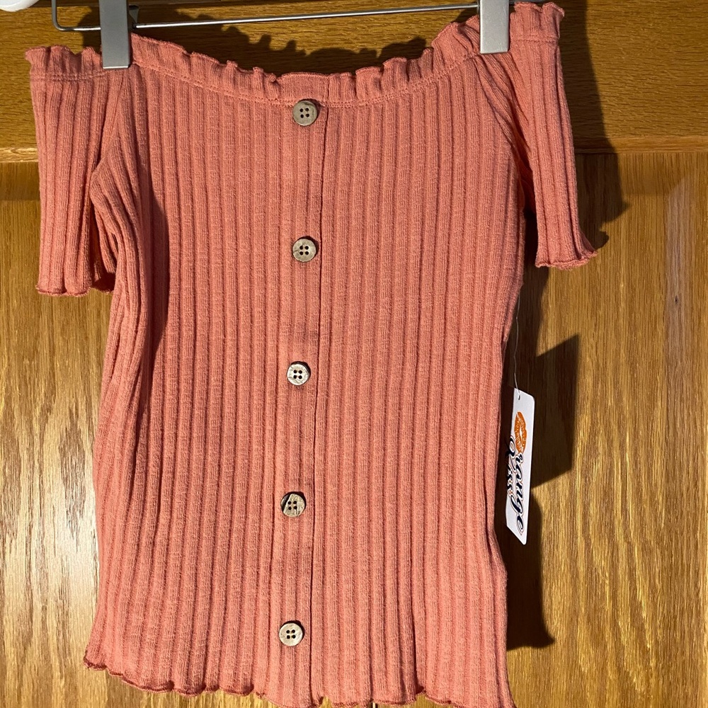 Size small brand new top